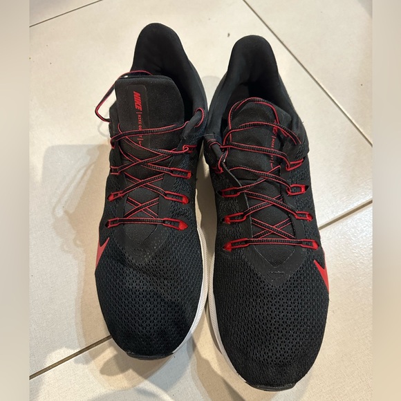 Nike running sneakers black and red 13 US - Picture 1 of 10